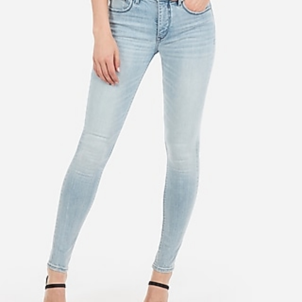 MID RISE DENIM PERFECT LIGHT WASH SKINNY JEANS